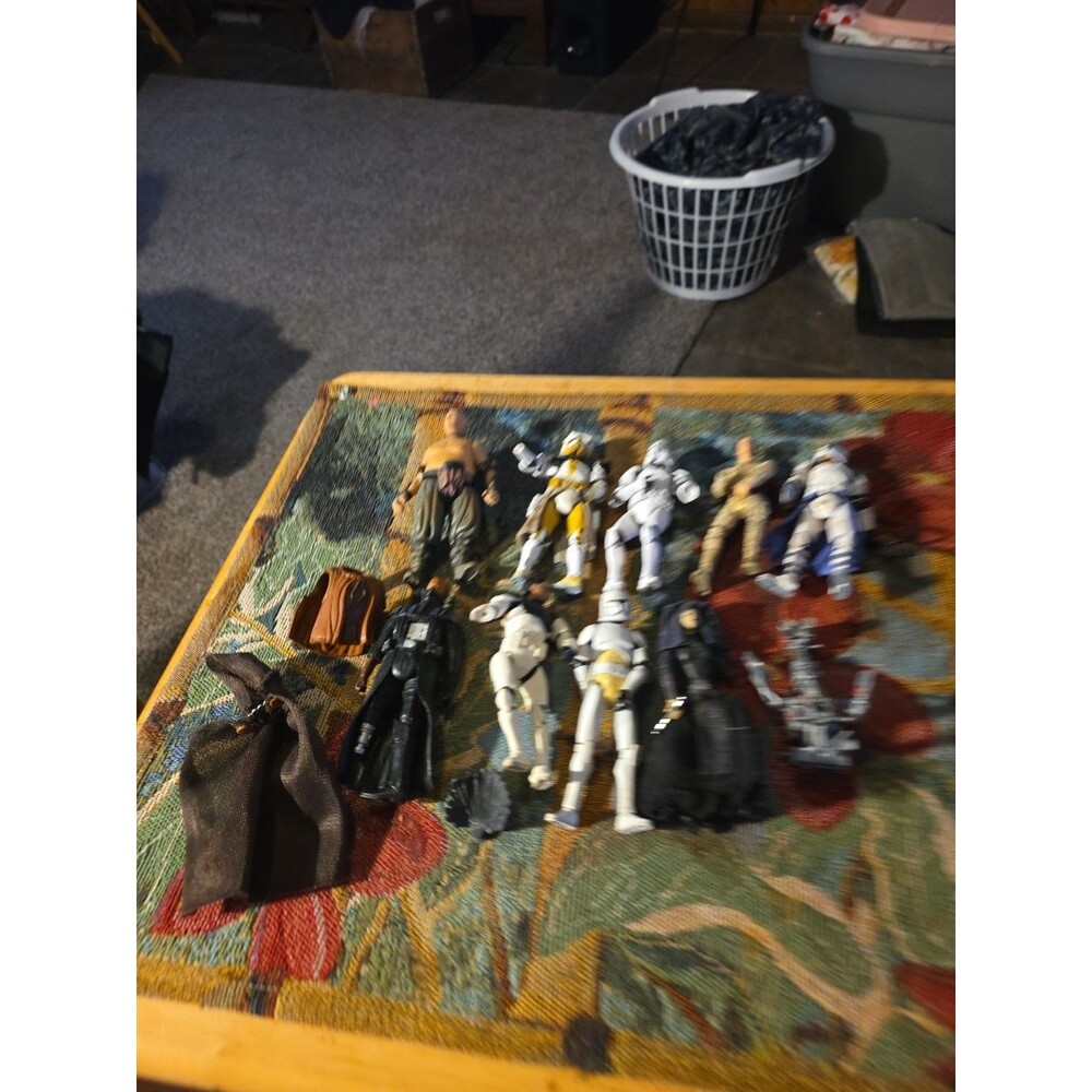 Damages Star Wars Figure Lot W Cape Parts + Stormtroopers Robot